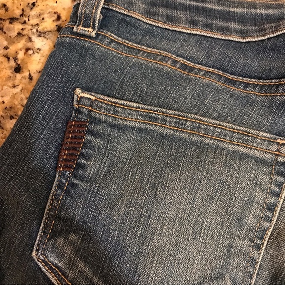 ▪️Paige Roxie Crop Jeans - Picture 9 of 15